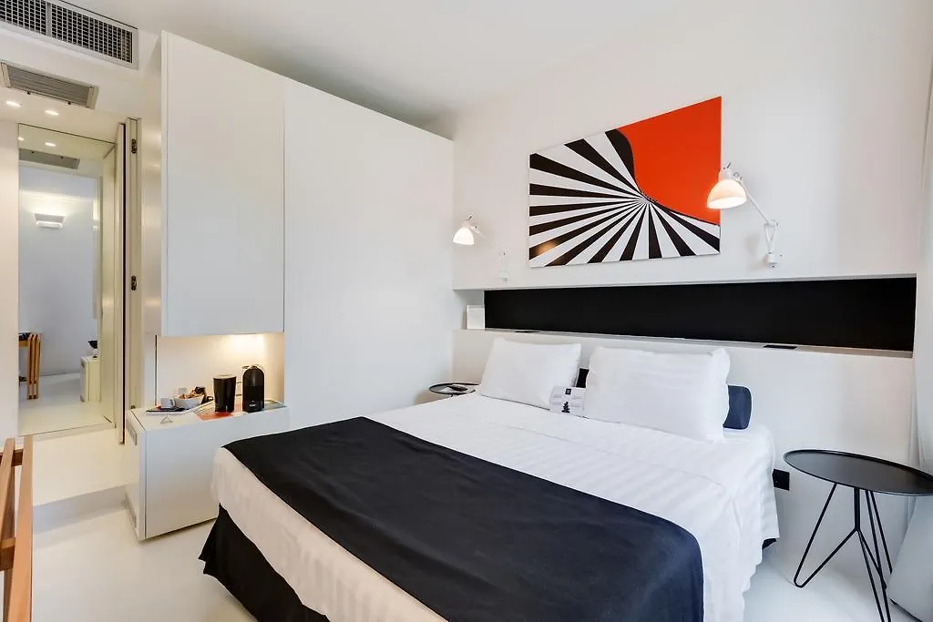 Sora Luxury Inn Rome 2*,  Italy